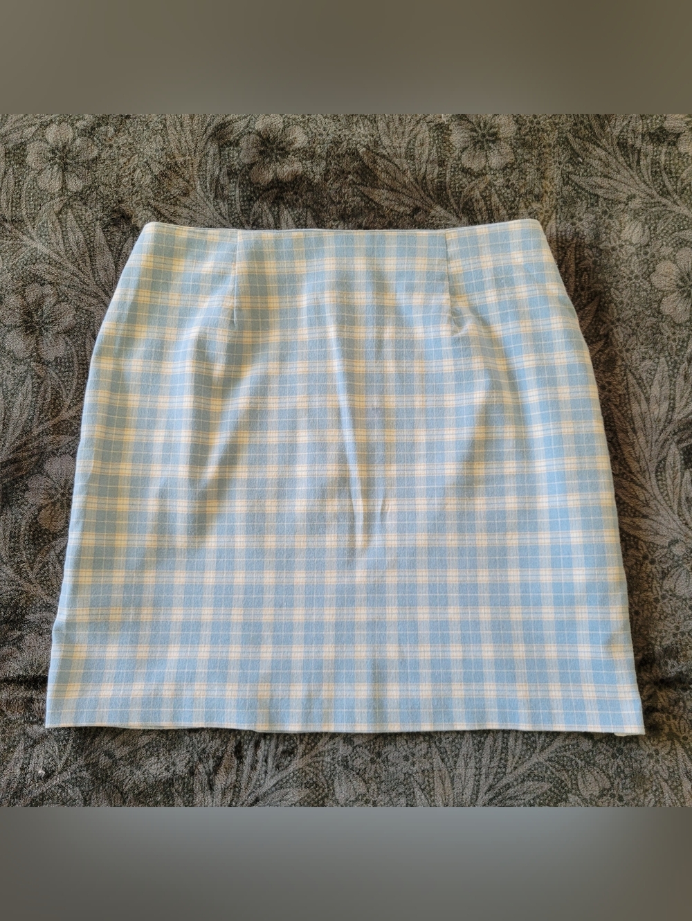 Exact Change | 90s Vintage Light Blue & Cream Mini Skirt
